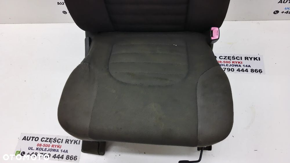 Nissan Navara Siedzenie Pasażera - 2