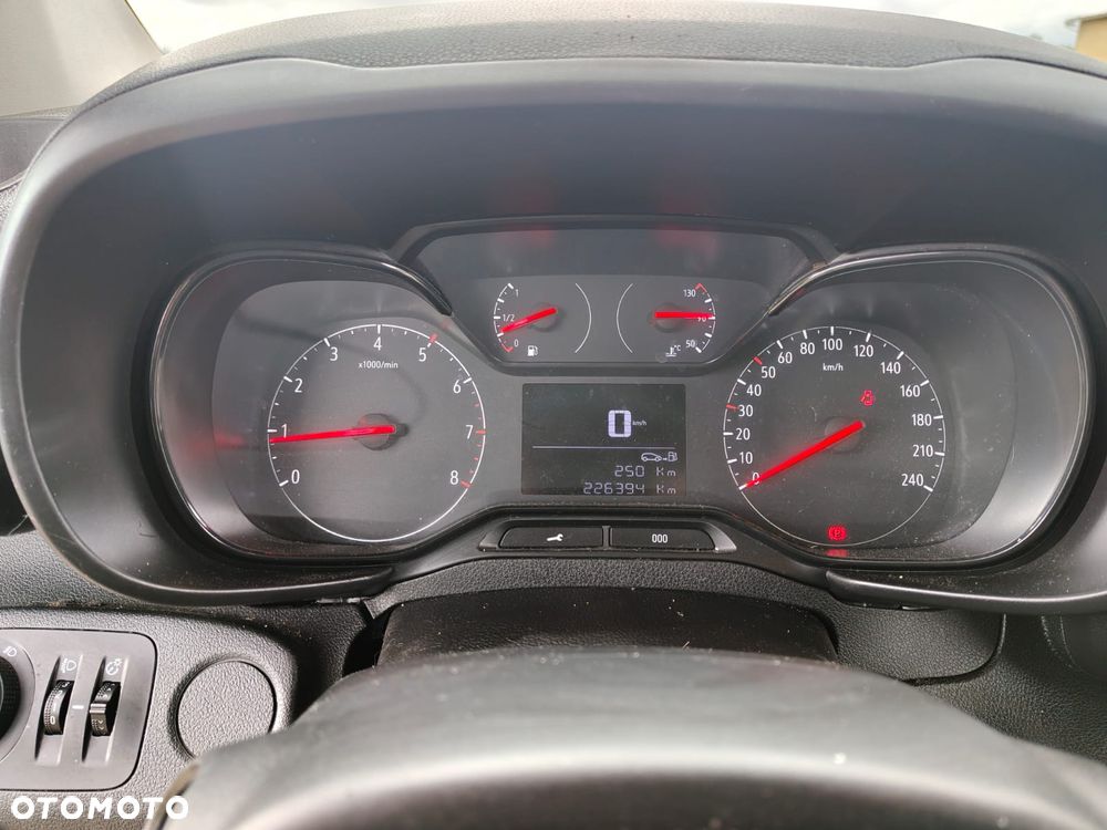 Opel Combo XL 1.5 CDTI Enjoy S&S - 8