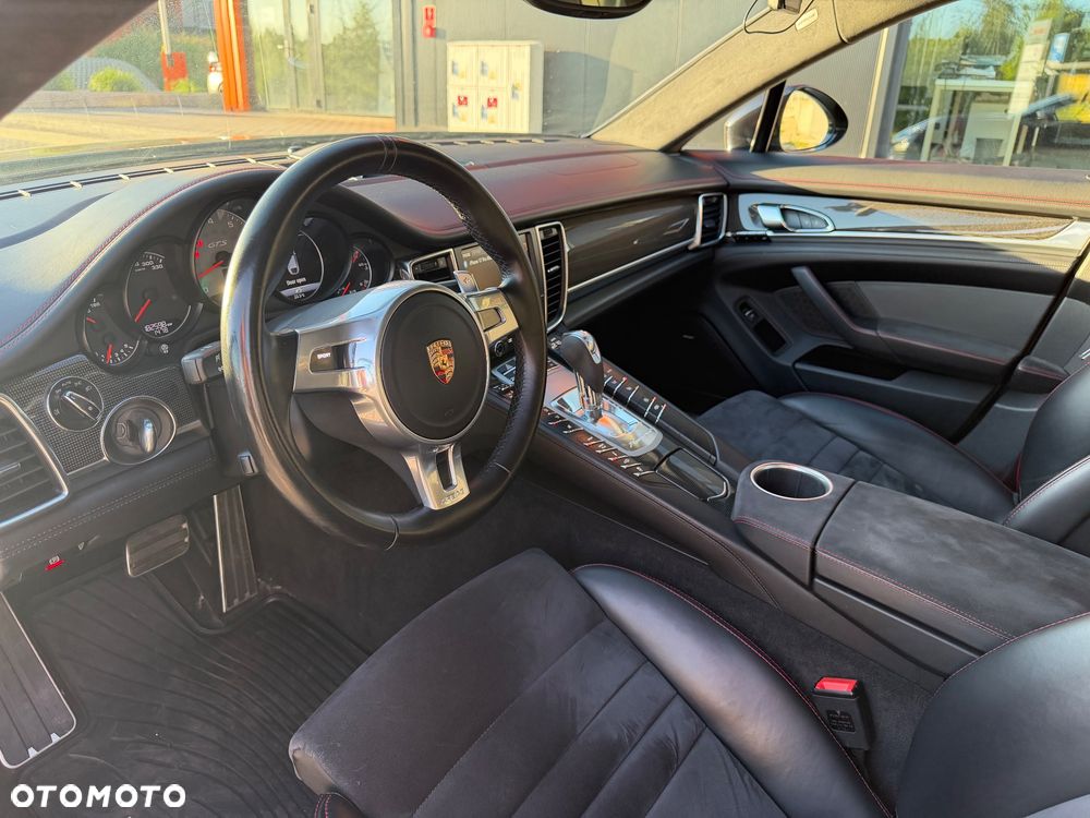 Porsche Panamera GTS - 6
