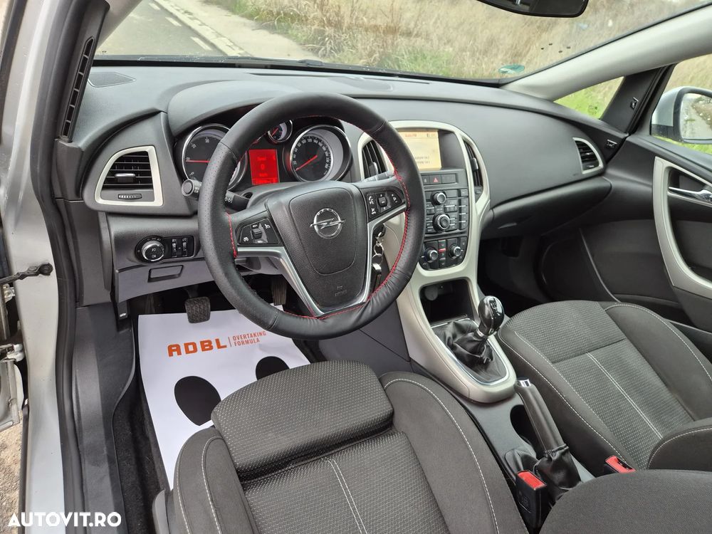 Opel Astra 1.7 CDTI DPF Design Edition - 10