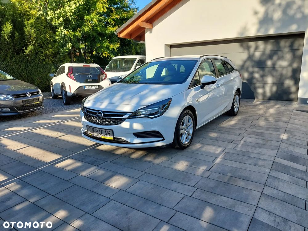 Opel Astra - 1