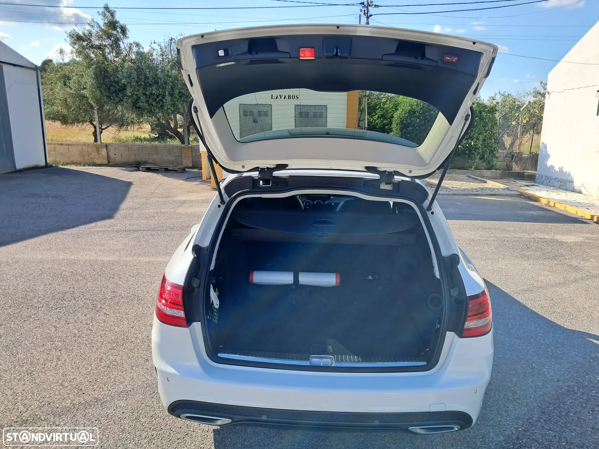 Mercedes-Benz C 300 BlueTEC Hybrid AMG Line - 11