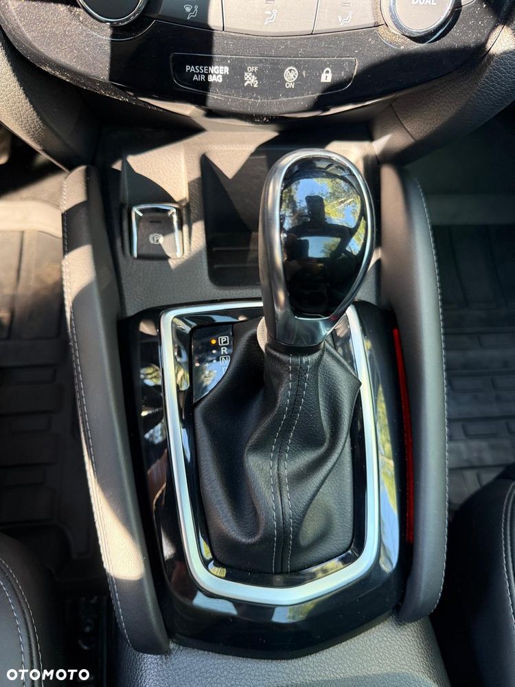 Nissan Qashqai 1.3 DIG-T Tekna DCT - 16