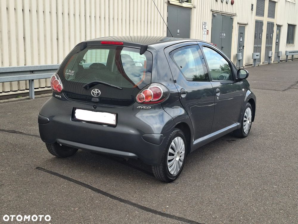 Toyota Aygo - 11