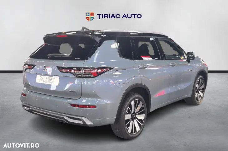 Mitsubishi Outlander 2.4 4WD Plug-In Hybrid Top - 5