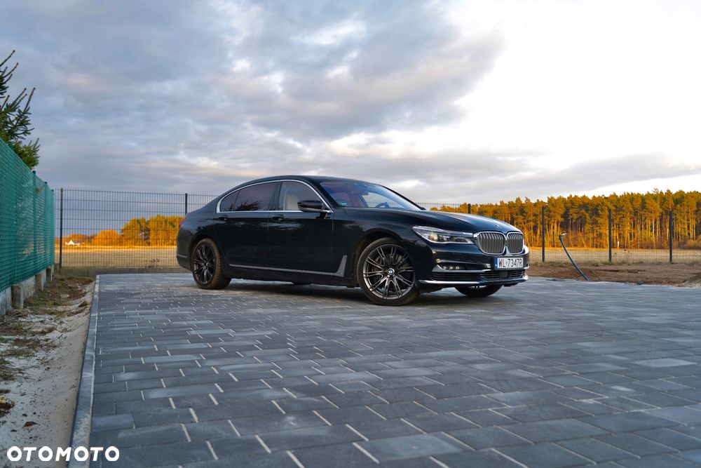 BMW Seria 7 750Li xDrive - 1