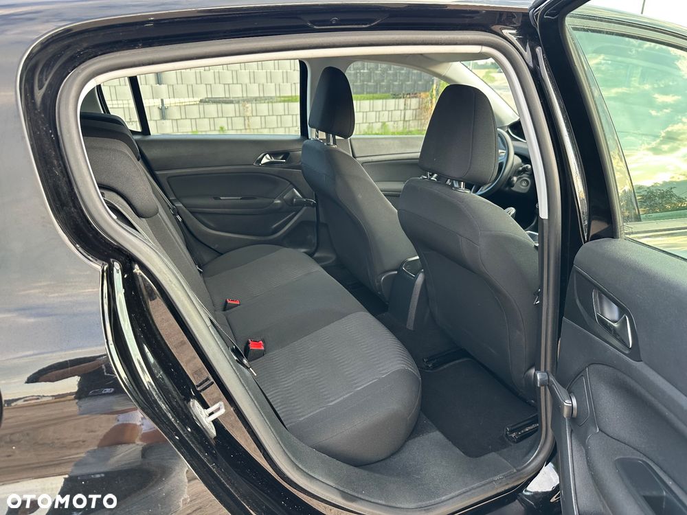Peugeot 308 - 23