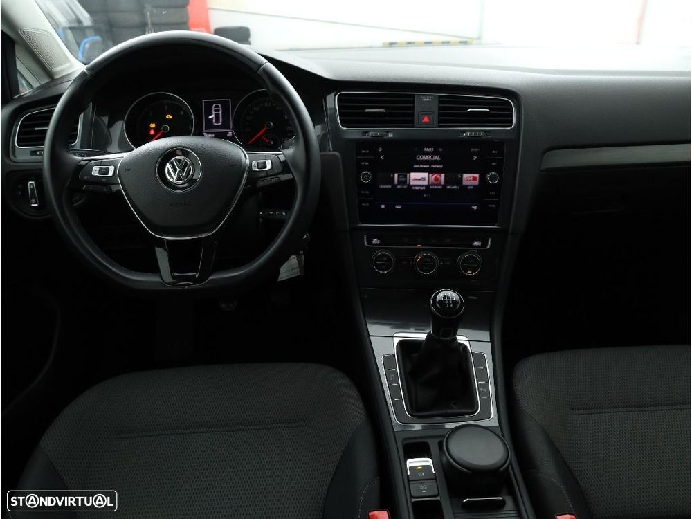 VW Golf Variant 1.6 TDi Confortline - 18