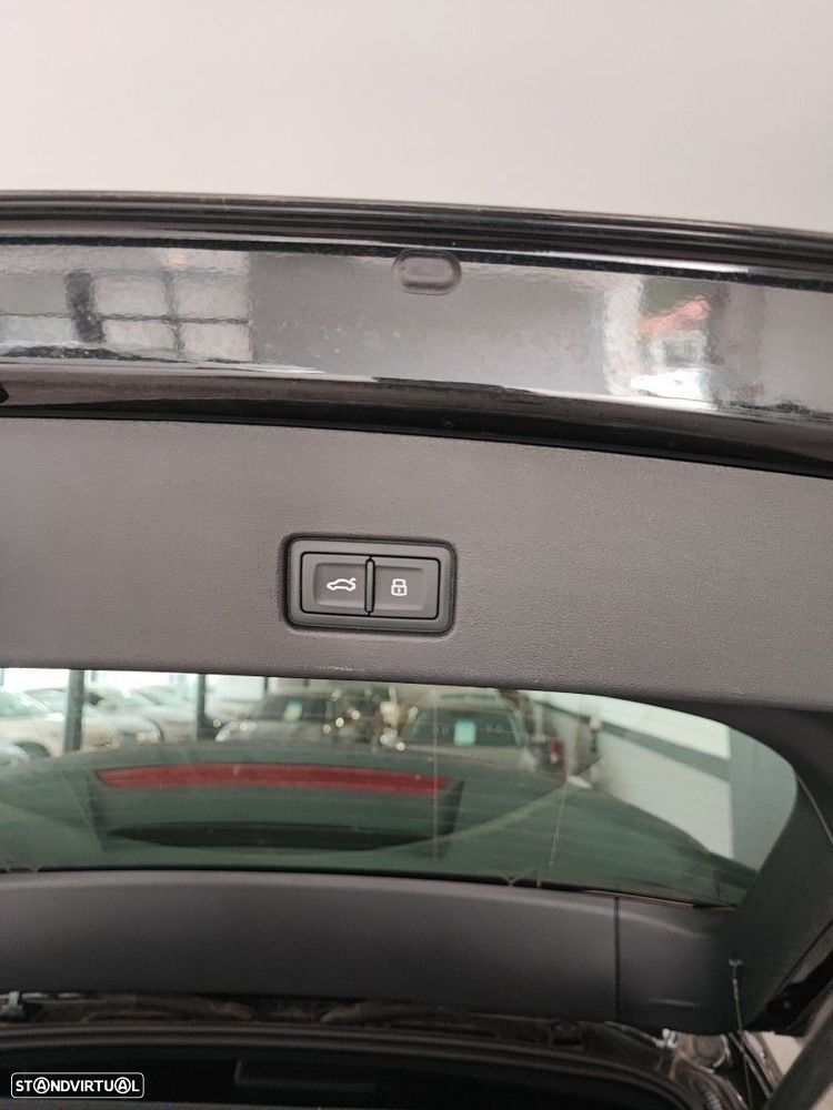 Audi Q4 e-tron 45 quattro 82 kWH - 8