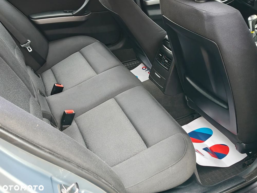 BMW Seria 5 520i - 14