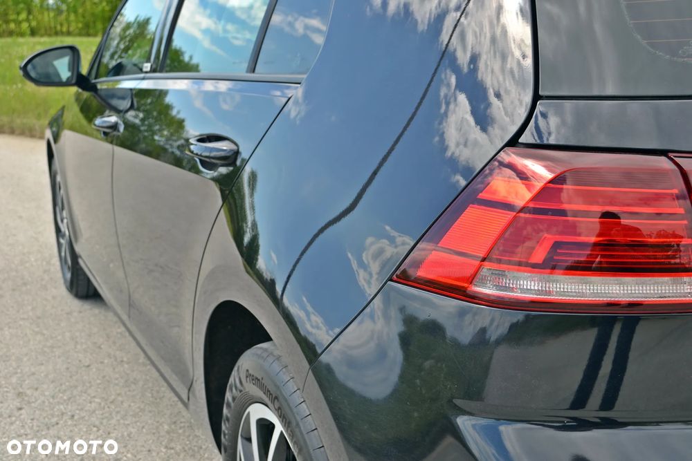 Volkswagen Golf - 13