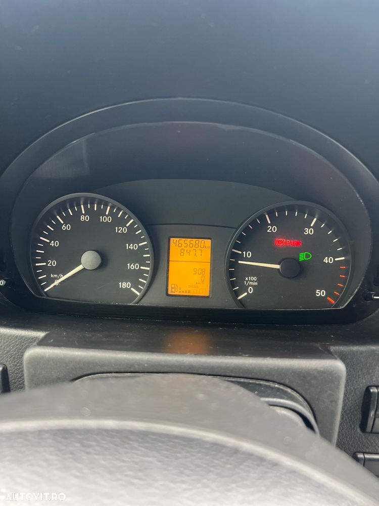 Mercedes-Benz Sprinter 906.211 Pickup - 8