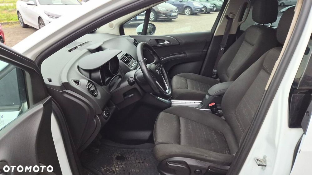 Opel Meriva - 11