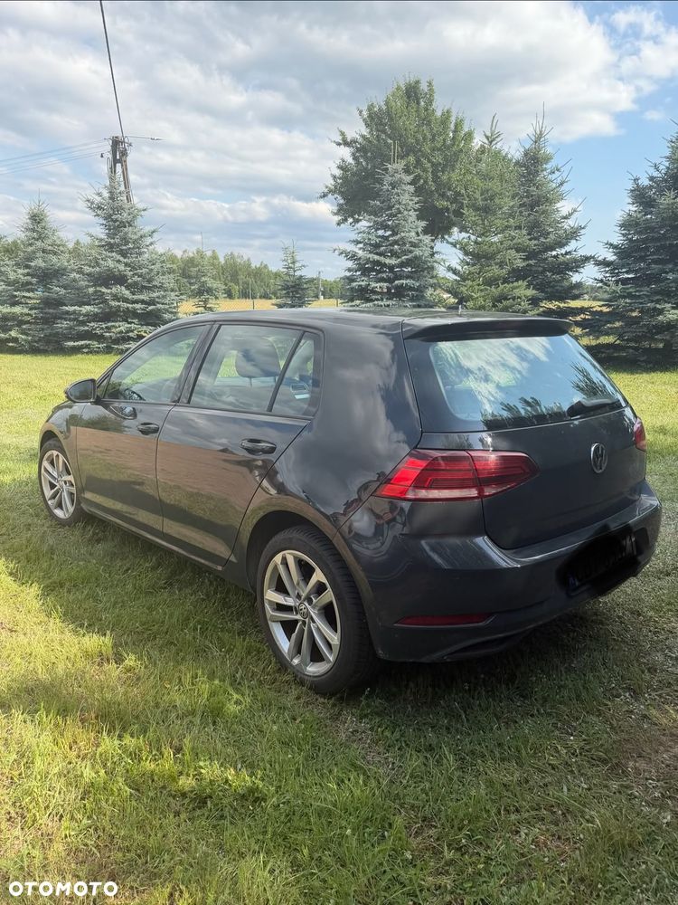 Volkswagen Golf - 2