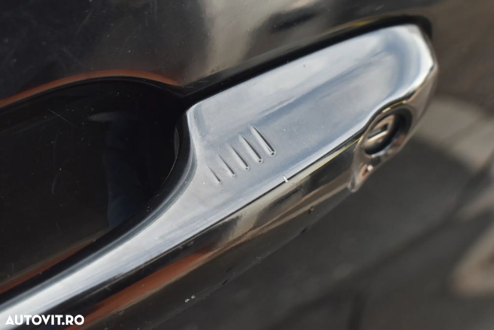 Ford Kuga 2.5 Duratec FWD FHEV Titanium - 12