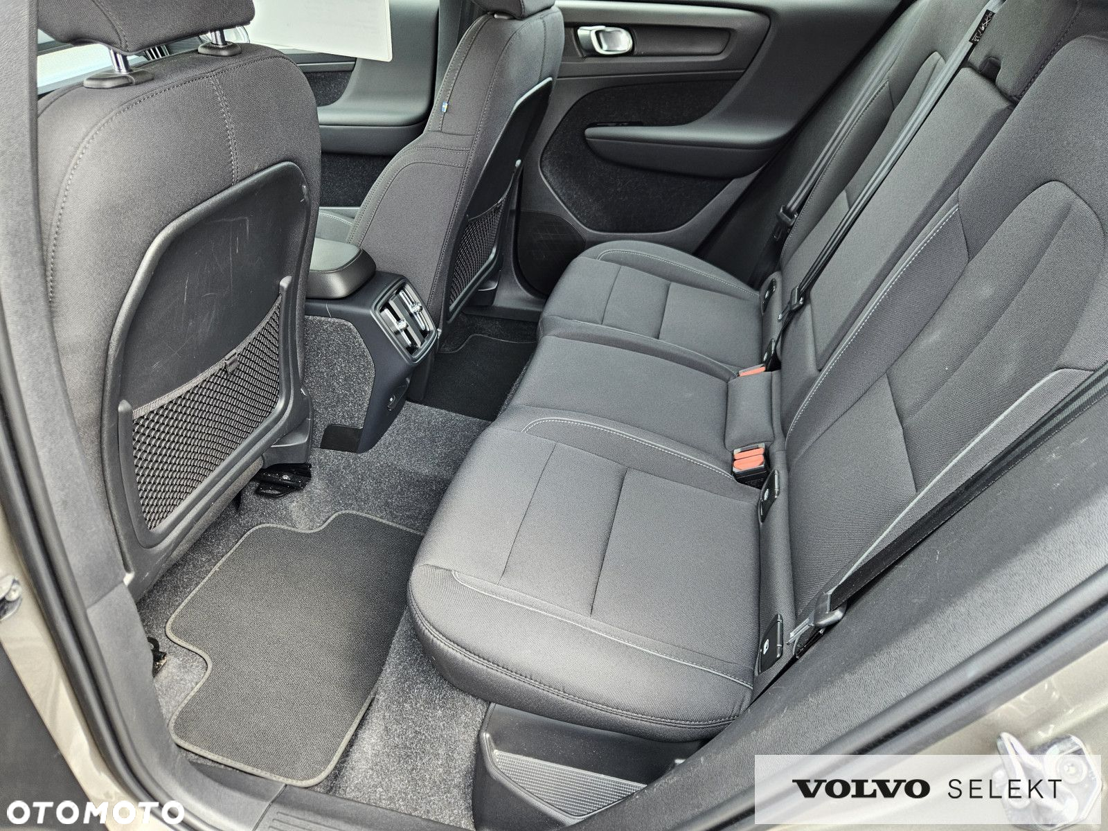 Volvo XC 40 - 27