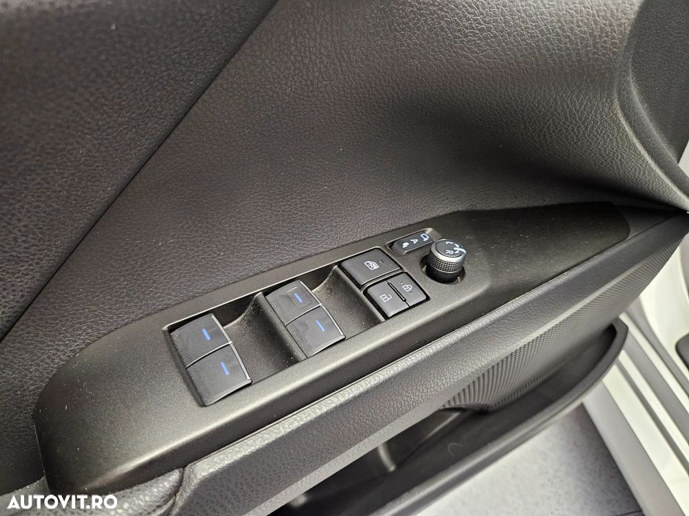 Toyota Camry 2.5 Business - 18