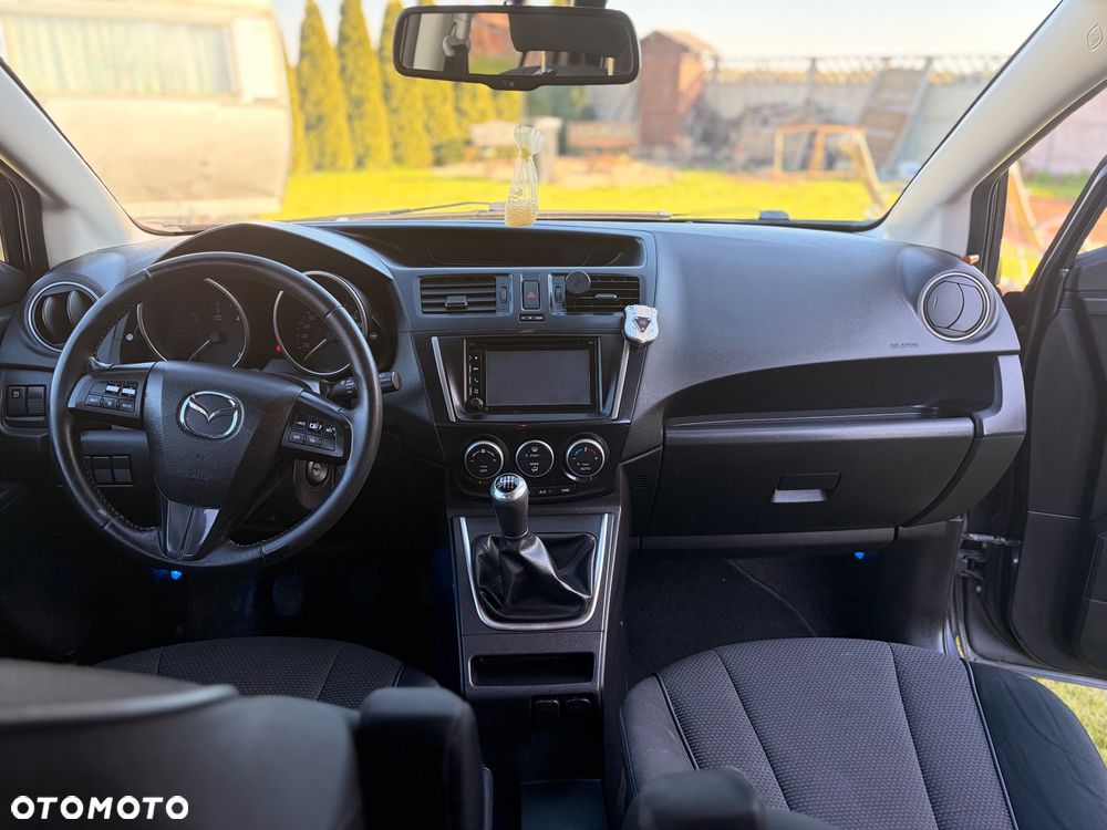 Mazda 5 - 8