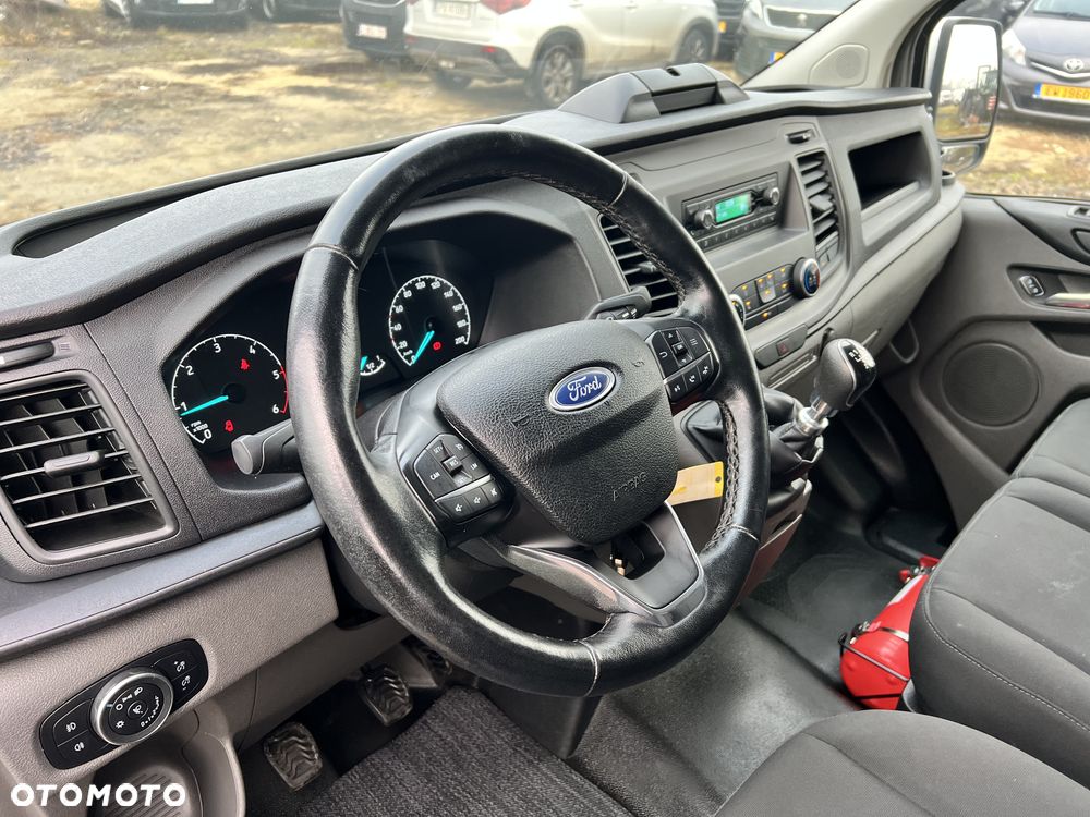 Ford Transit Custom - 13