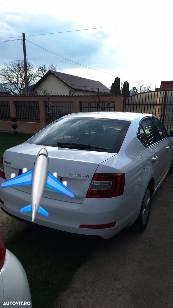 Skoda Octavia 2.0 TDI ELEGANCE DSG - 2