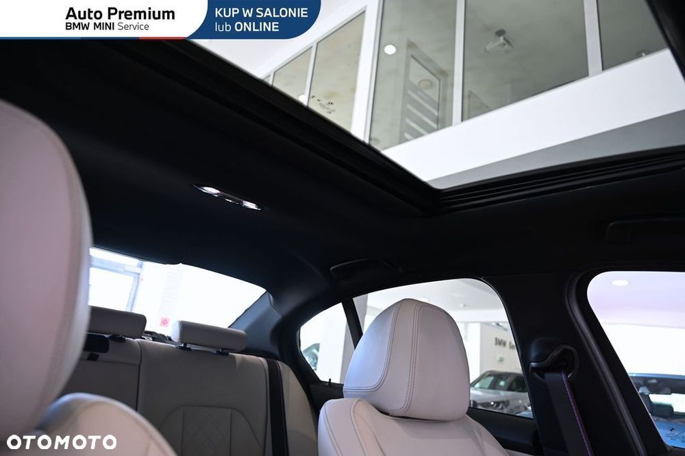 BMW Seria 3 330i xDrive M Sport - 21