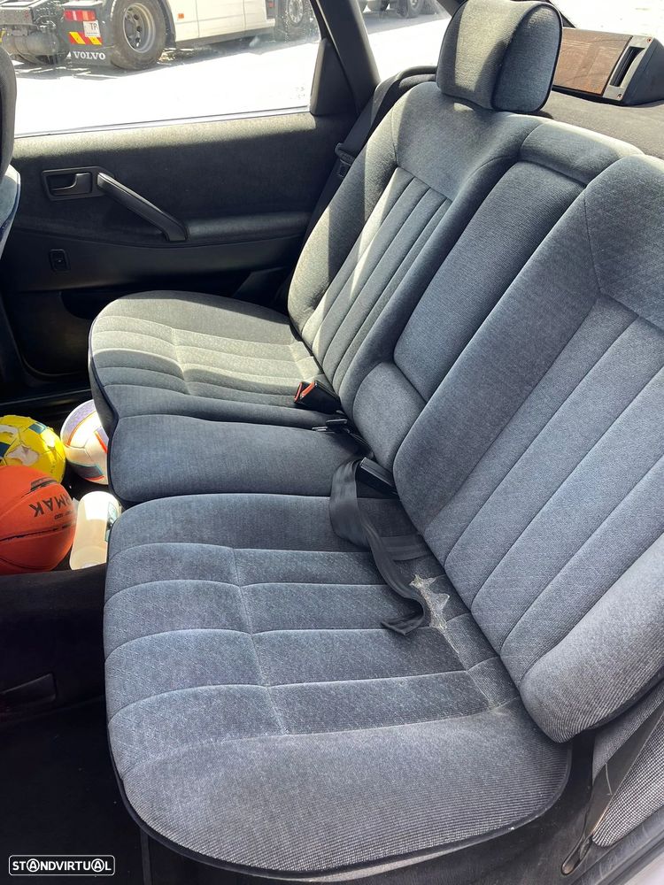 VW Passat 1.6 GL TD - 8