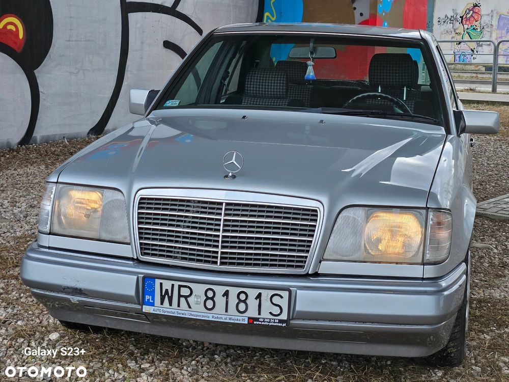 Mercedes-Benz W124