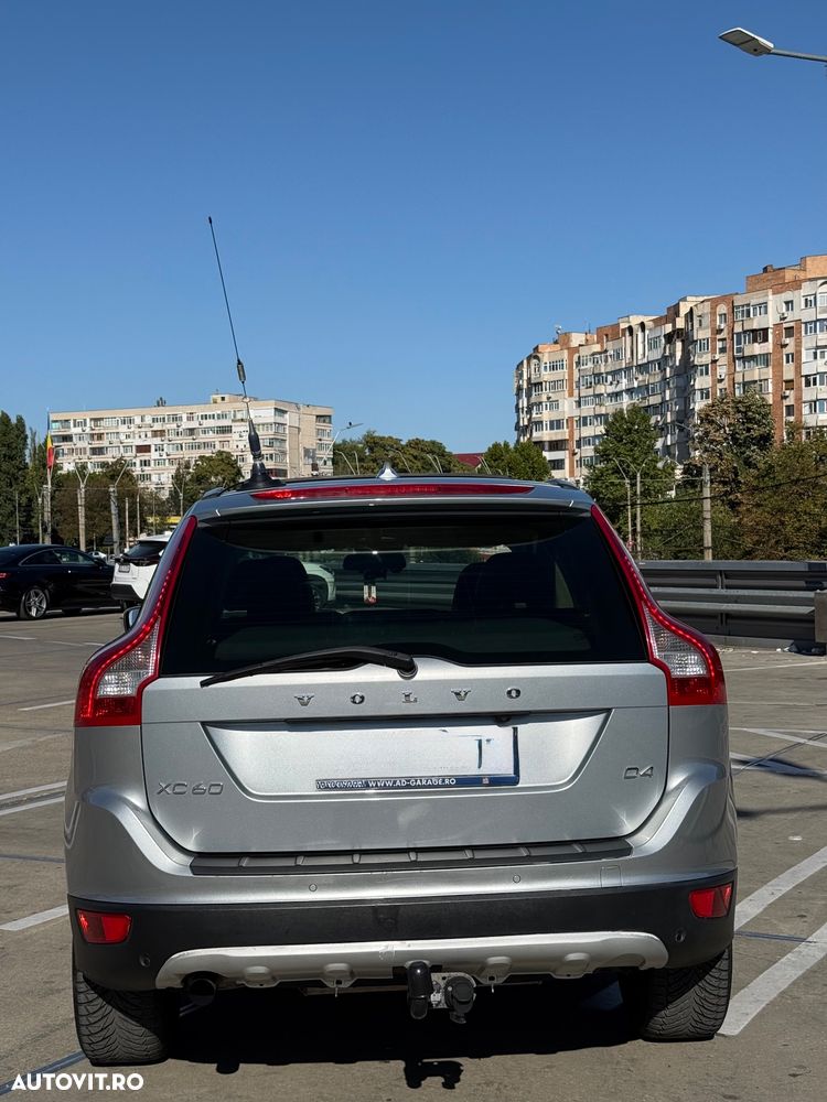 Volvo XC 60 D4 Momentum - 27
