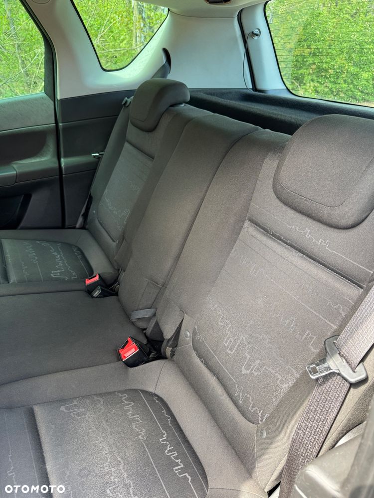Opel Meriva - 22