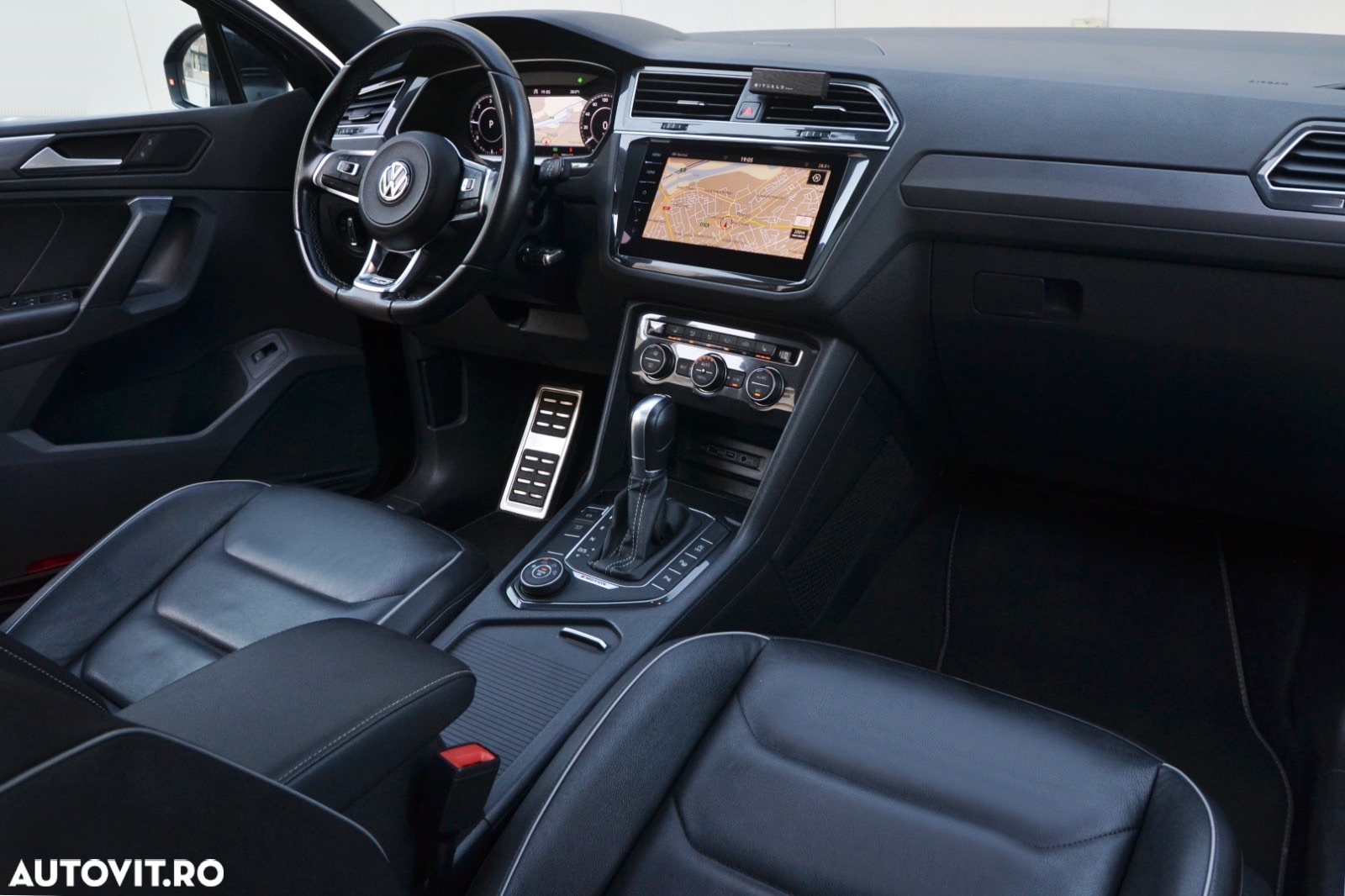 Volkswagen Tiguan 2.0 TDI 4Mot DSG Highline - 6