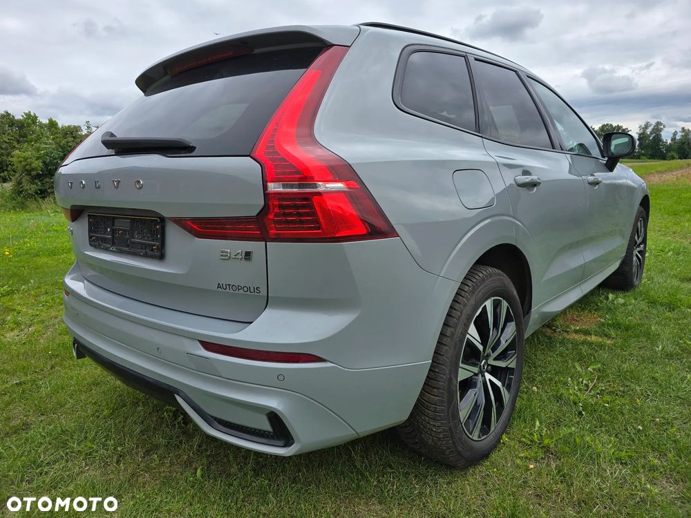 Volvo XC 60 B4 D AWD Plus Dark - 11