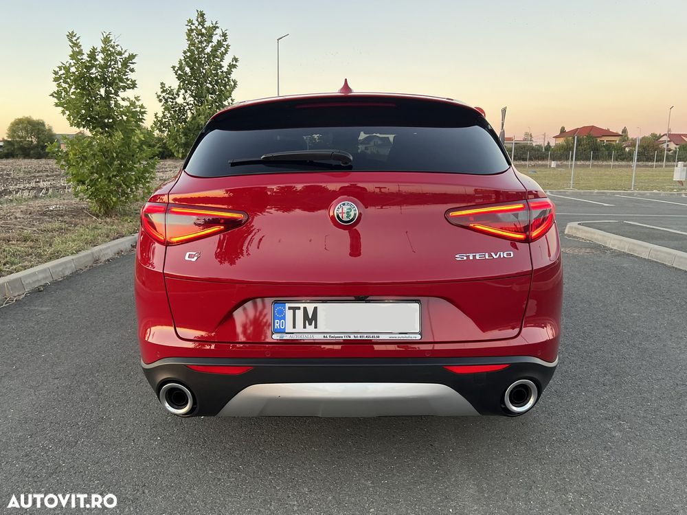 Alfa Romeo Stelvio 2.0 Turbo 16V AT8-Q4 Super - 4