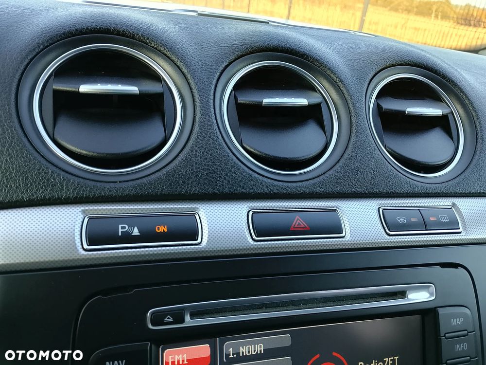 Ford S-Max - 25