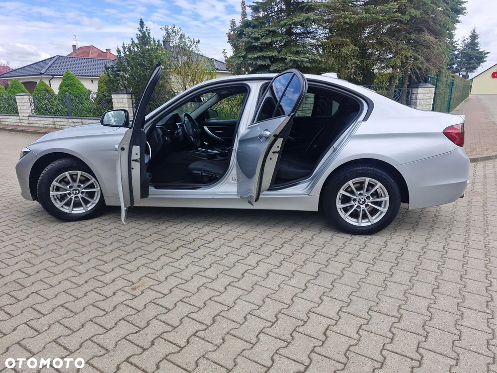 BMW Seria 3 316d M Sport - 15