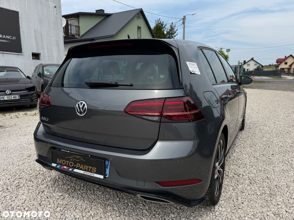 Volkswagen Golf - 4