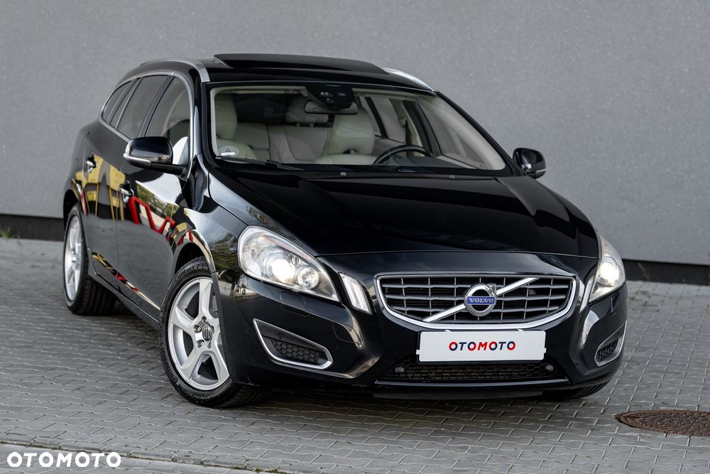 Volvo V60 2011 photo 2