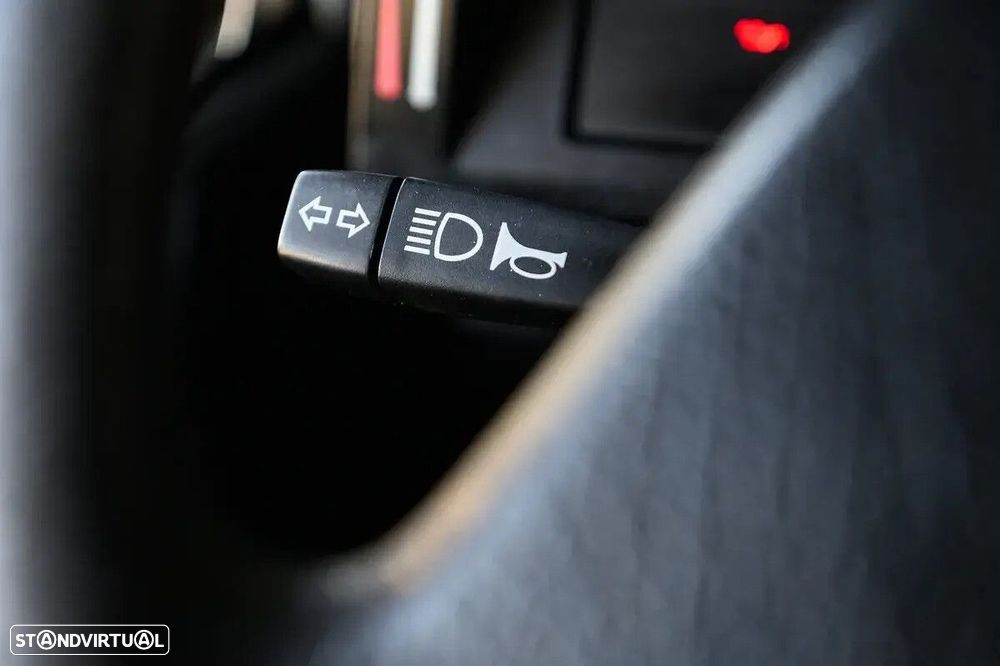 Land Rover Defender 90 2.5 Td5 E - 41