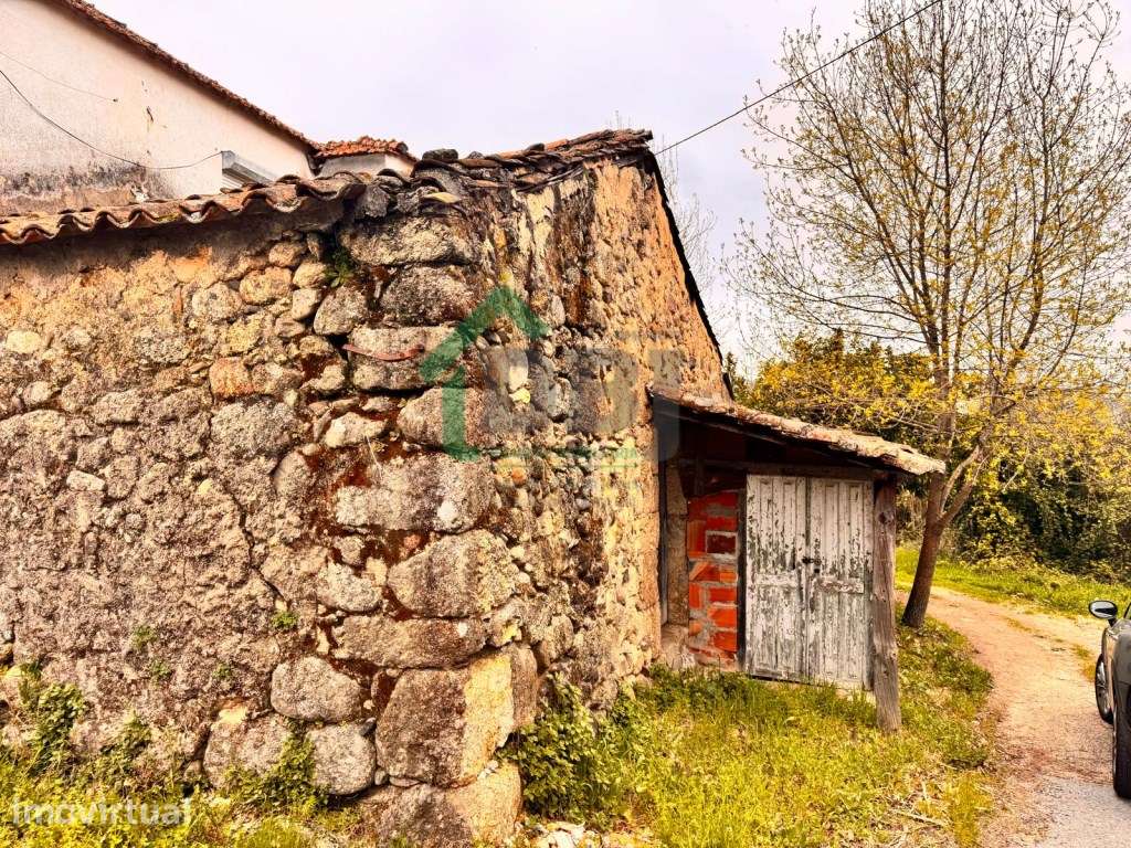 Quintinha com terreno na Covilhã - Grande imagem: 2/17