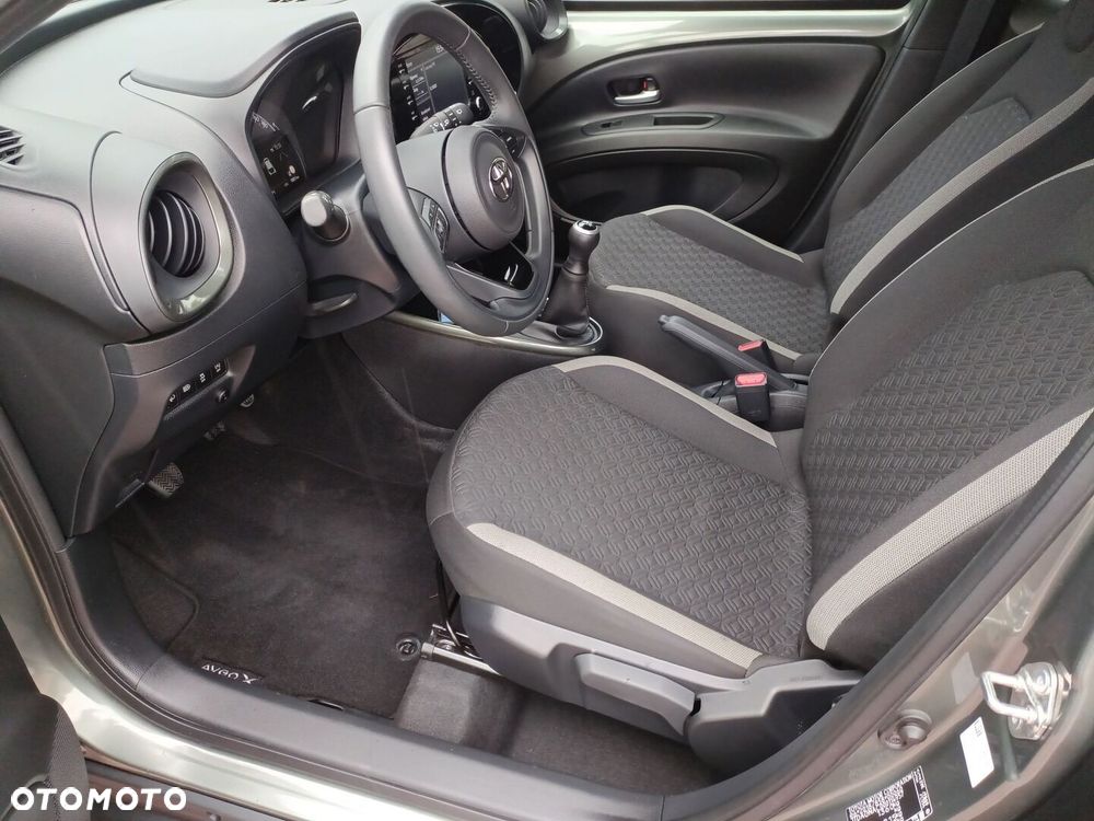 Toyota Aygo X - 10