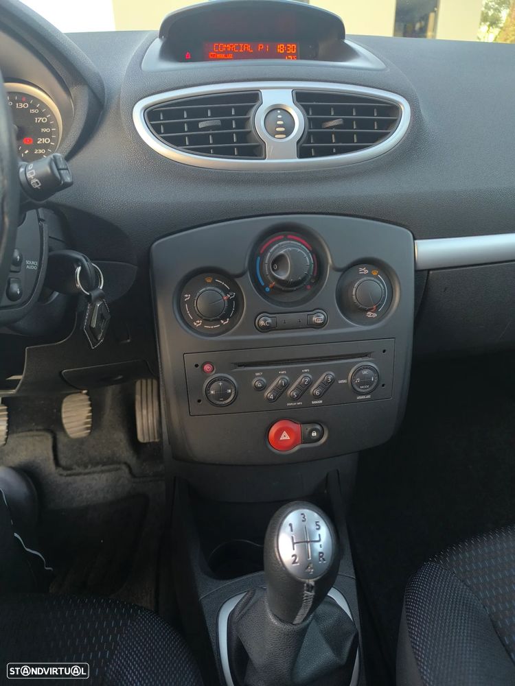 Renault Clio Sport Tourer - 6