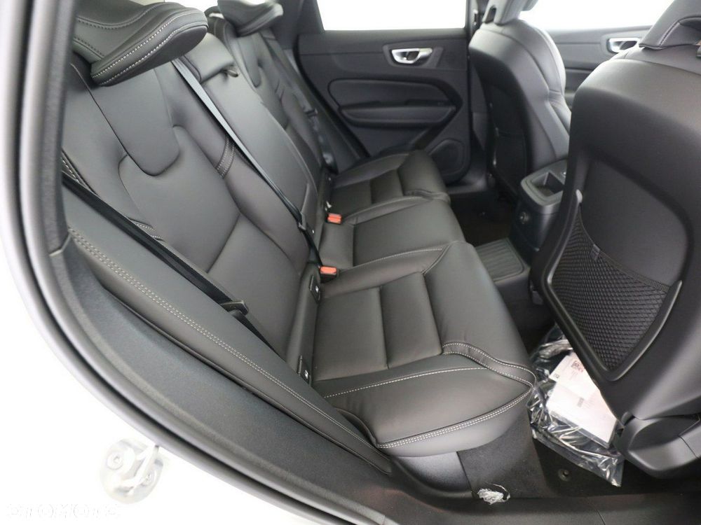 Volvo XC 60 - 4