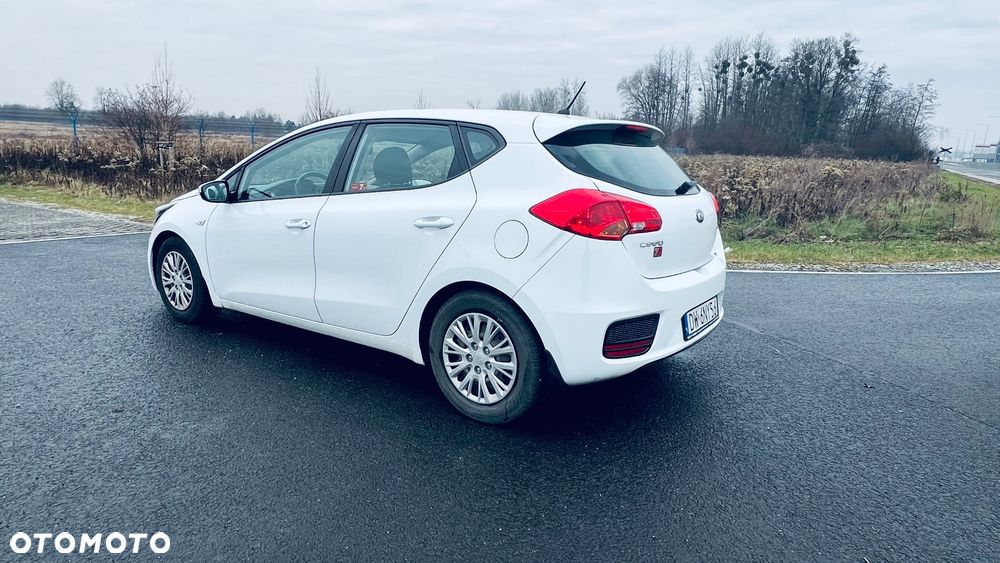 Kia Ceed 1.4 CRDi M - 9