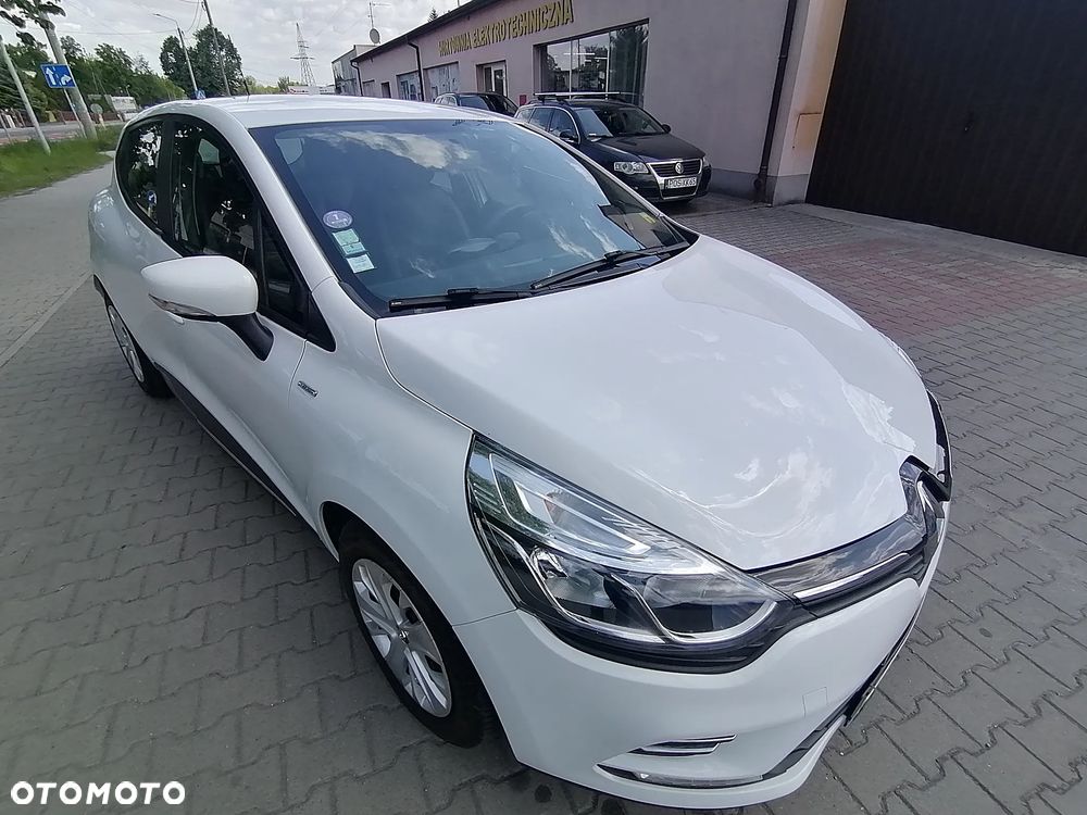 Renault Clio - 20