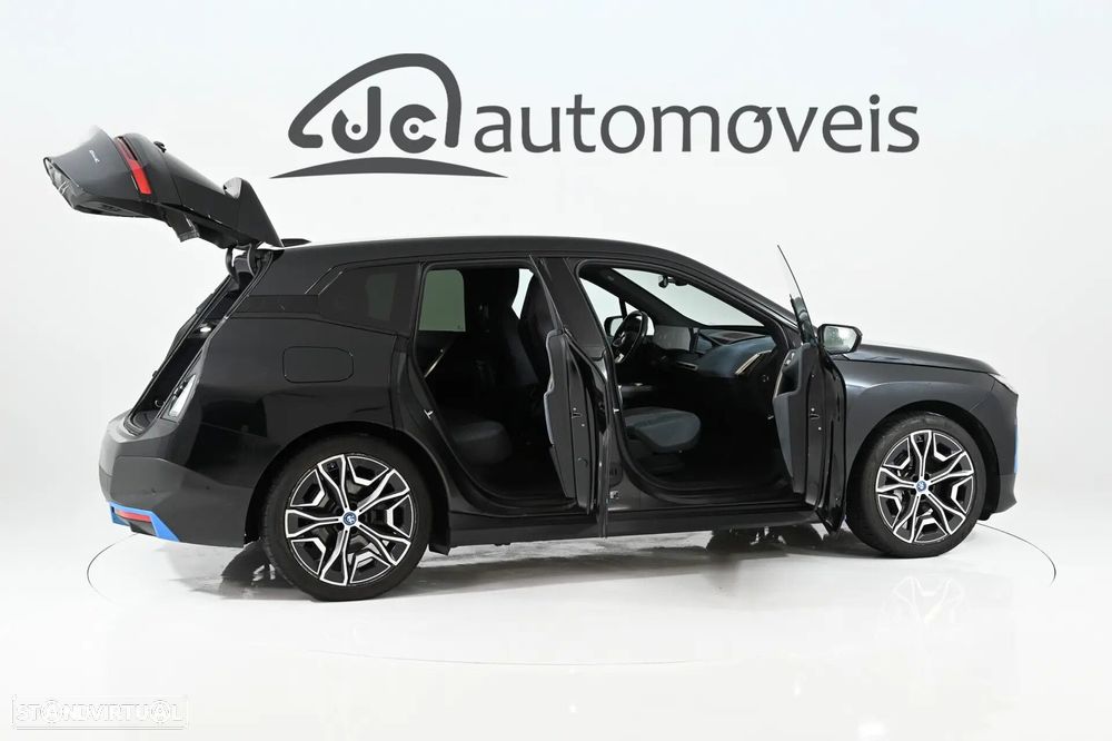 BMW iX xDrive 40 - 6