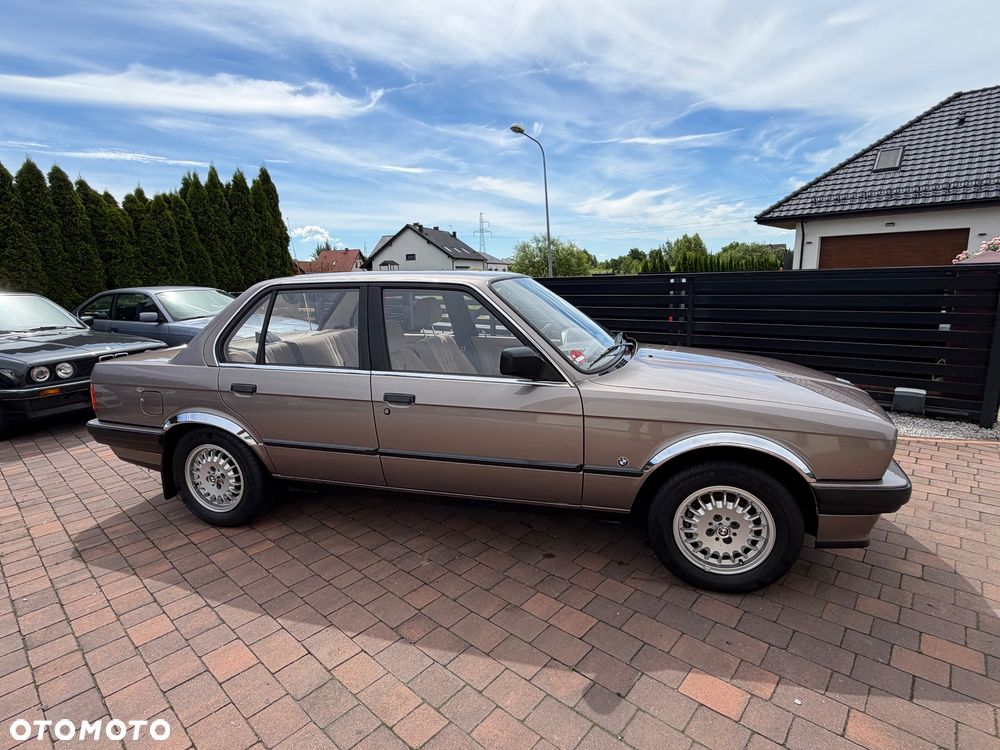 BMW Seria 3 - 17