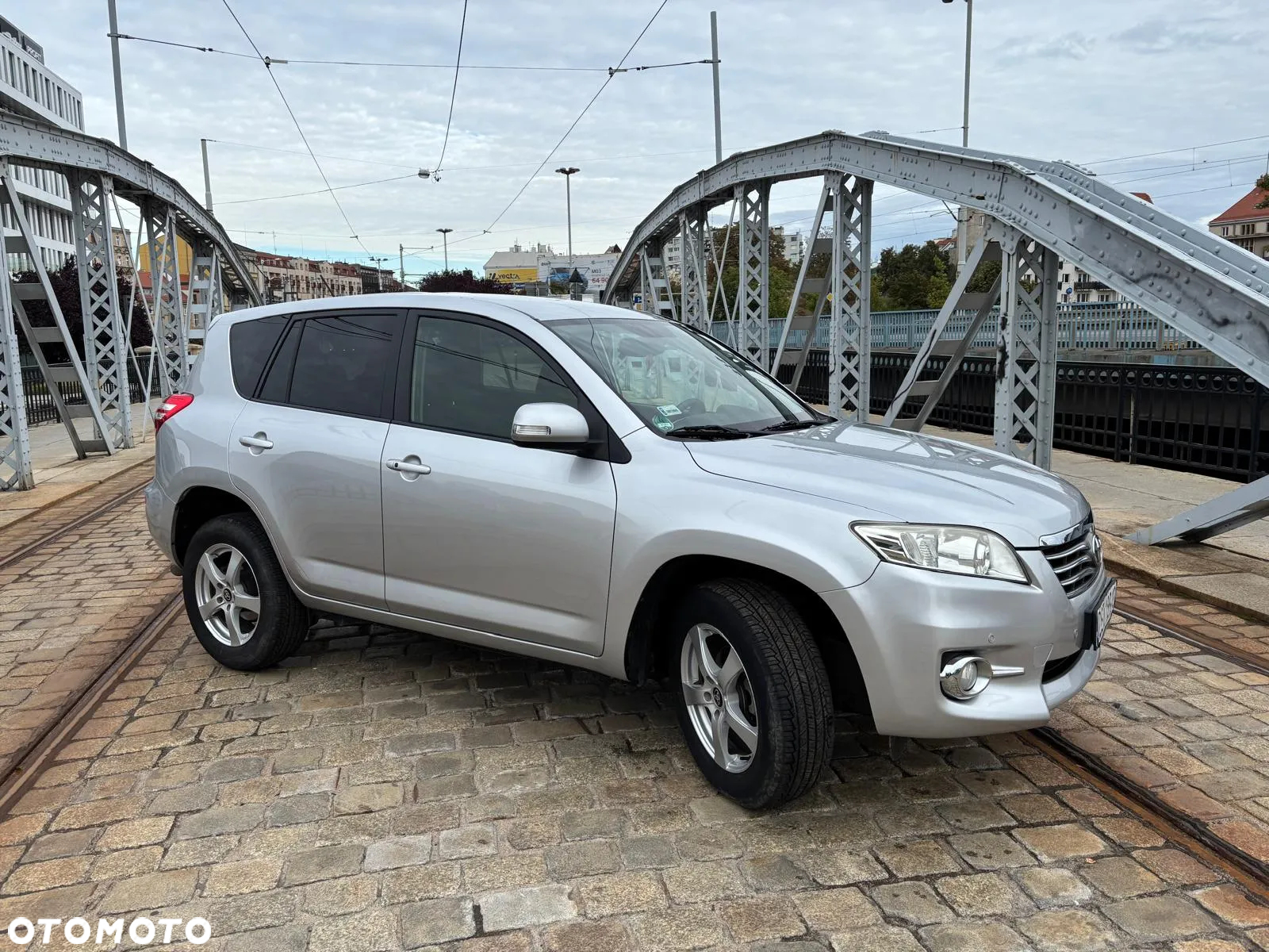 Toyota RAV4 - 9