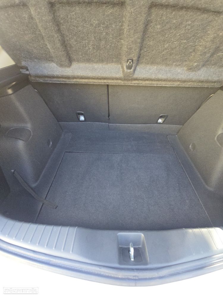 Honda Civic 1.4 i-VTEC Elegance Connect Navi - 31