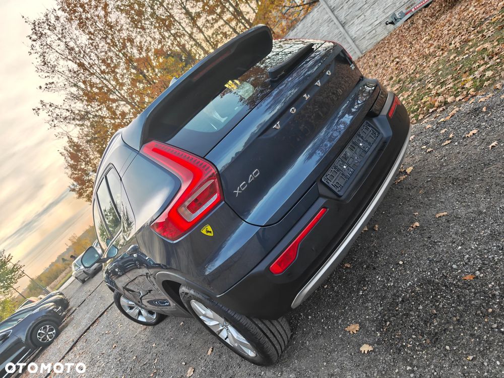 Volvo XC 40 T2 Momentum Pro - 7