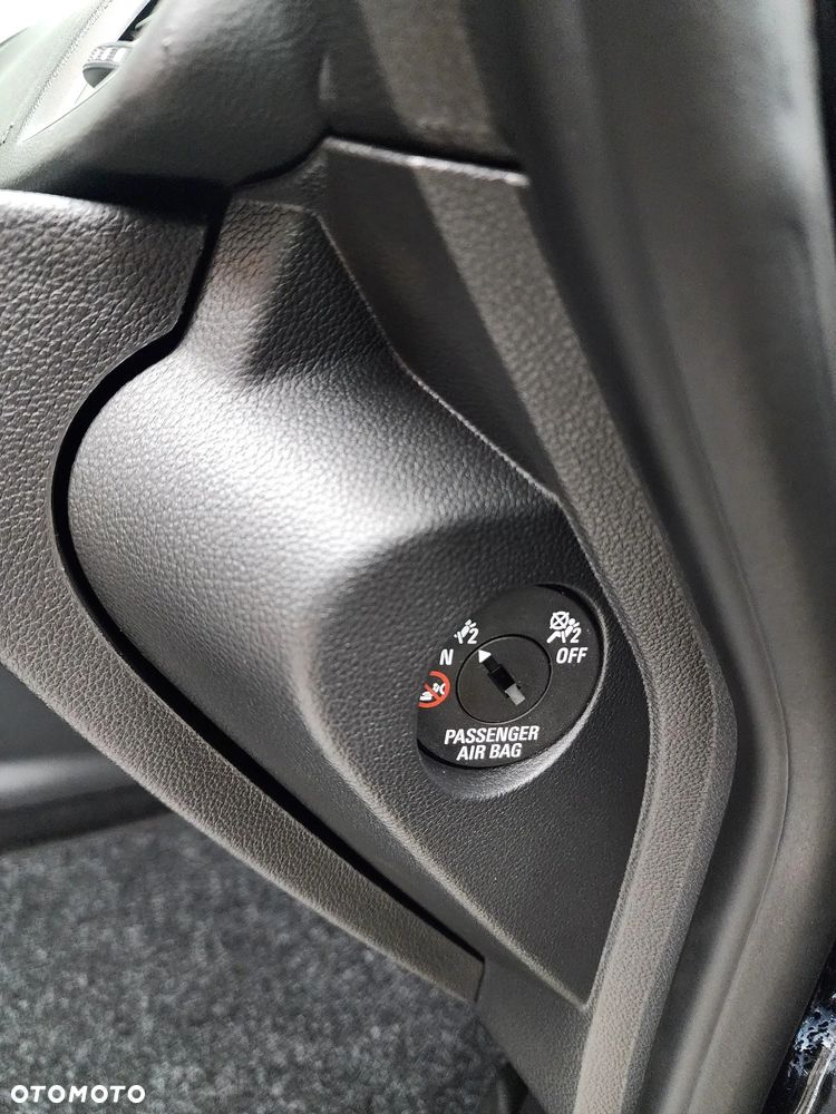 Opel Astra 1.4 Turbo 150 Jahre - 24