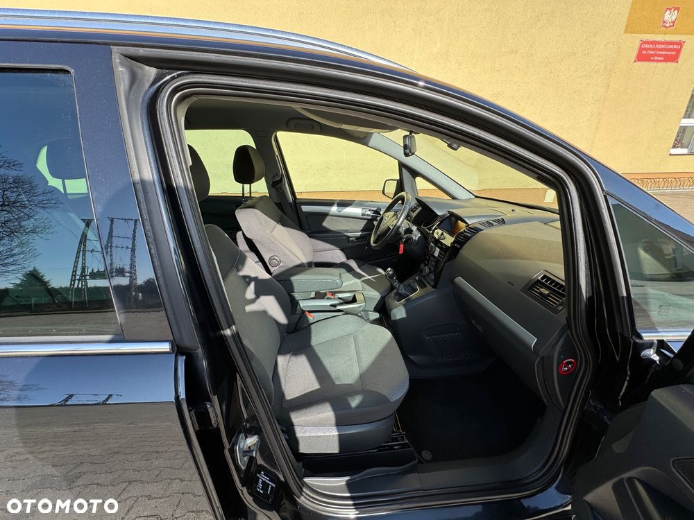 Opel Zafira 1.6 Cosmo EU5 - 10
